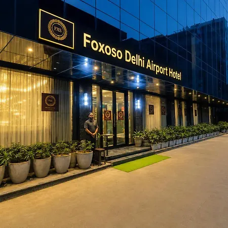 Foxoso Hotel Delhi Airport-3