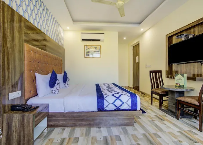 Hotel Smart Plaza-Near Delhi Airport New Delhi